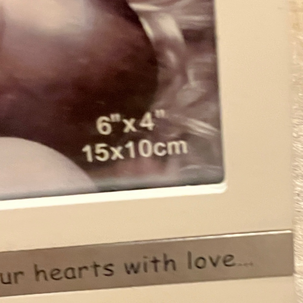 White 'Mom' Photo Frame - Picture 5 of 10